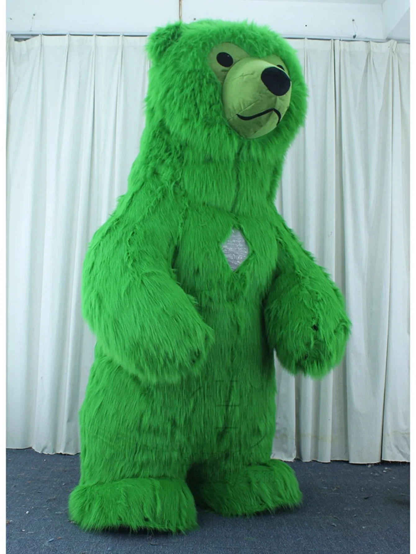 Furry Green Bear Inflatable Ma - đánh giá và giá Suits